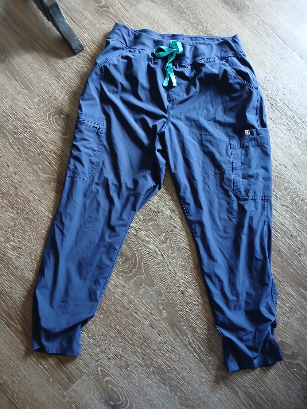 Figs Women's Navy Straight-Leg Lined Scrub Pants with Teal Drawstring